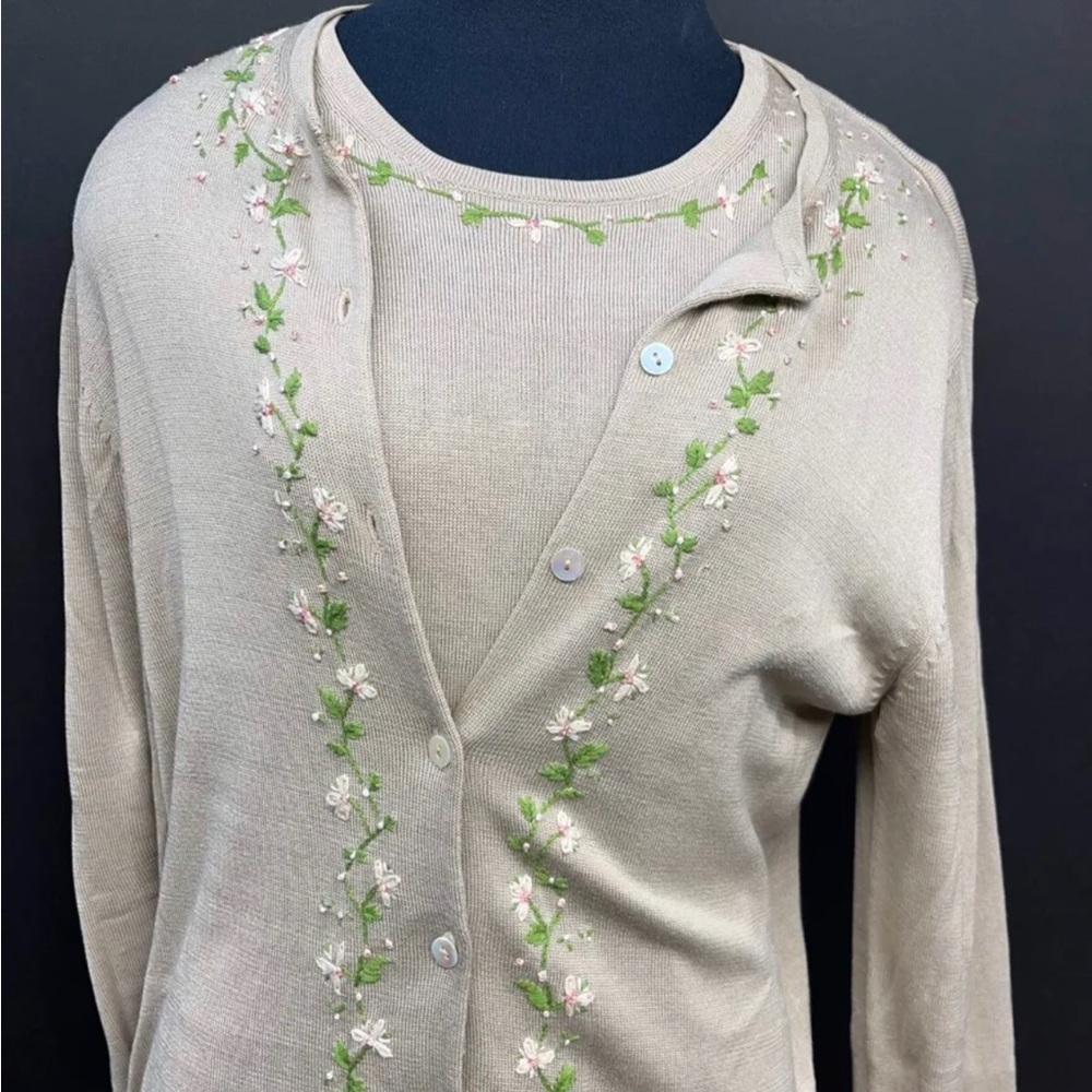 Cardigan Sweater Sleeveless Top Fitted August Silk Knits Vintage Embroidered